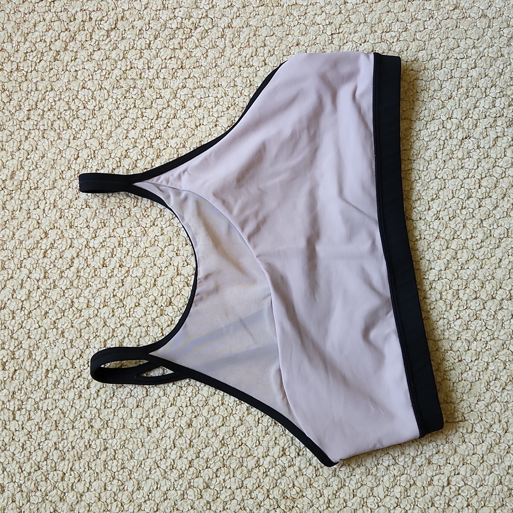 Lululemon bra